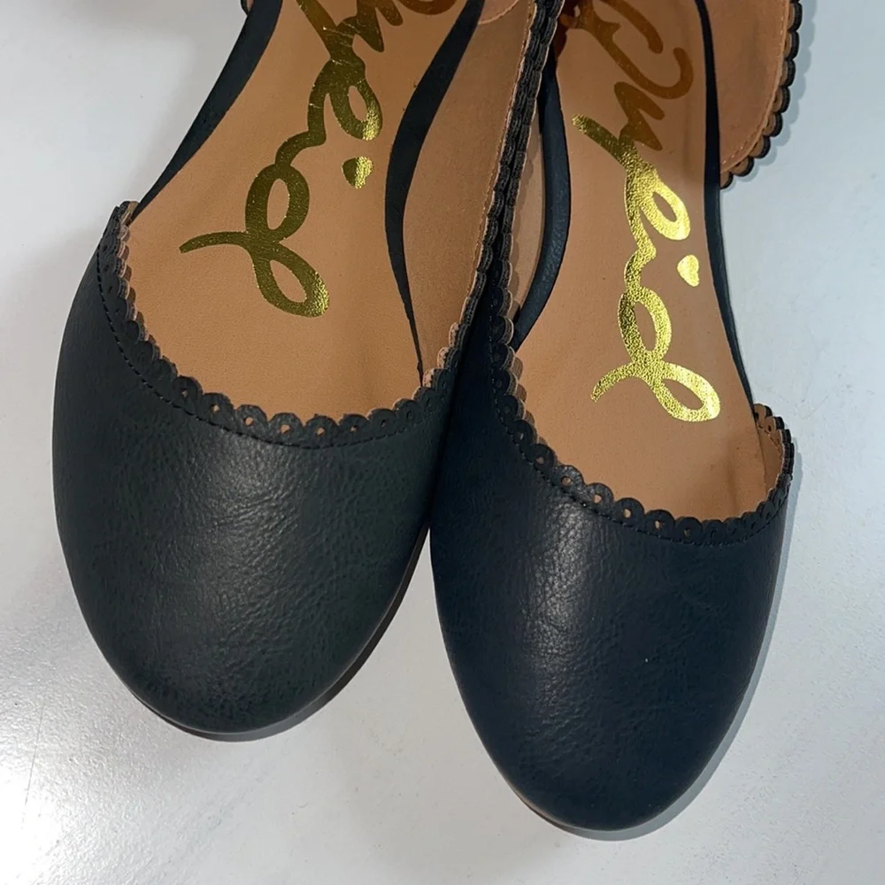 Qupid Black Scalloped Ballerina Flats size 6